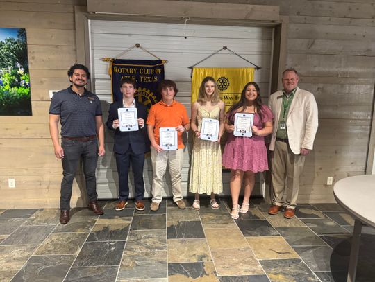 4 AHS seniors honored at March Rotary meeting