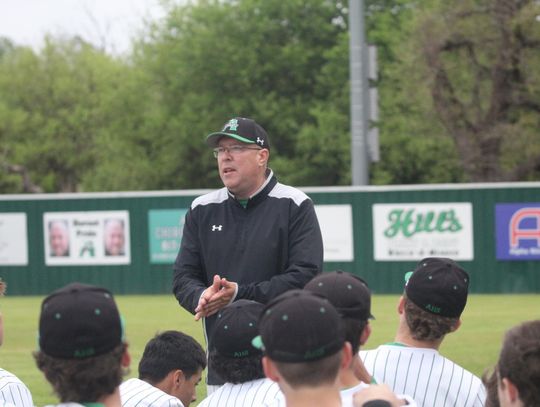 Azle baseball honored with Grant Teaff Beyond the Game Award