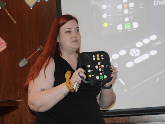 Azle library checks out a new way to read