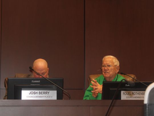 Council discusses amending, expanding sidewalk requirements