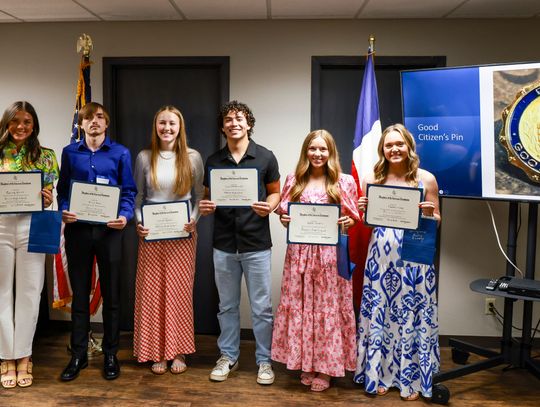 DAR hosts Good Citizen Awards, scholarship luncheon