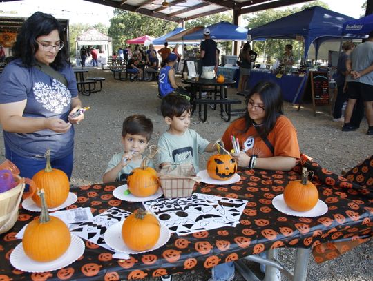Farmers Market a fun Saturday activity