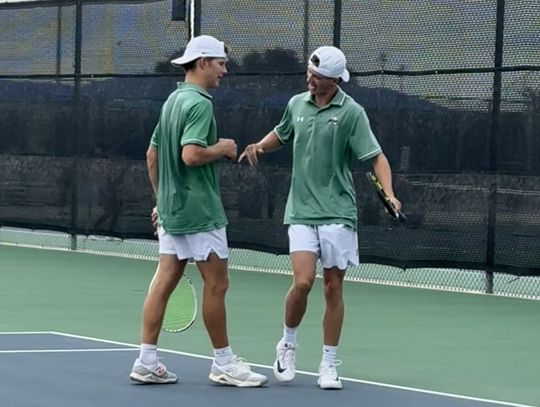 Hornet tennis opens strong in San Antonio