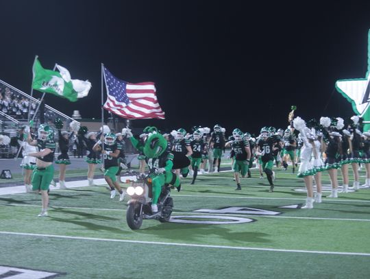 Hornets fall to Richland as season comes to close