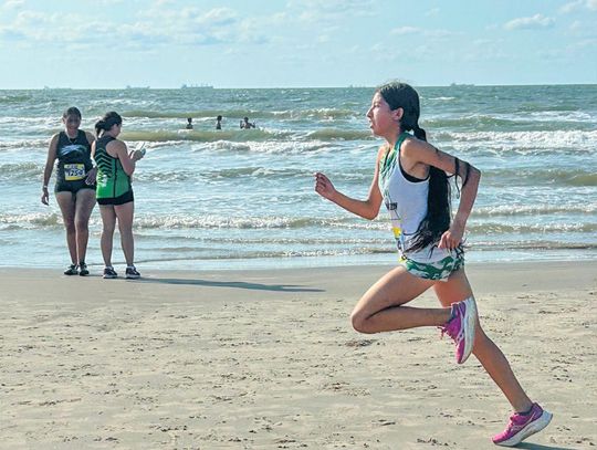 Hornets race to runner-up finishes on the beach