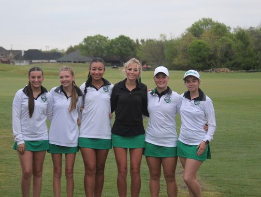 Hornets tune up at district preview