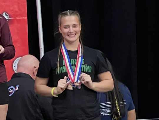 Lady Hornets compete in state powerlifting meet