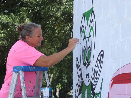Painting her life bold