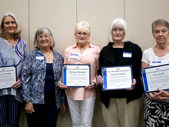 Texas Health Azle Auxiliary honors volunteers at luncheon