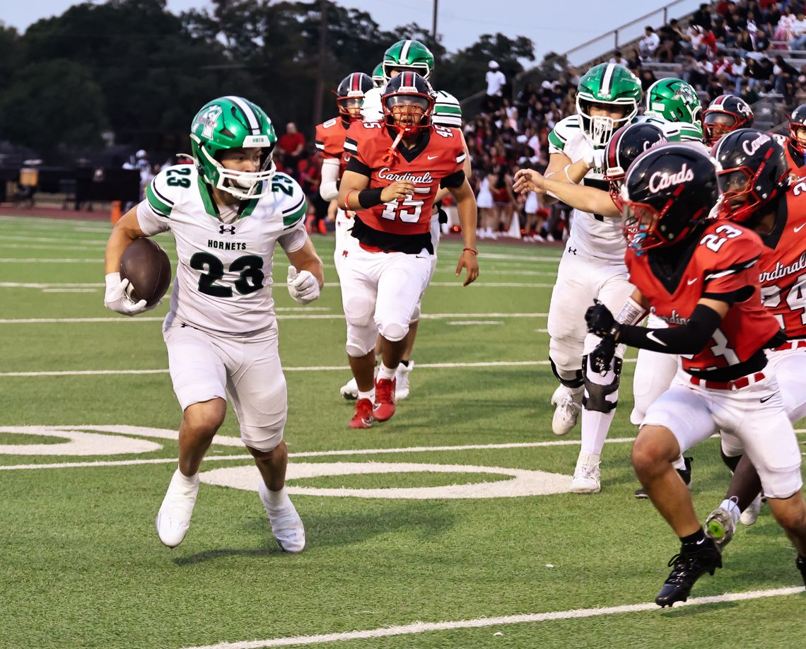 Air Raid takes flight in Azle’s 49-41 win over MacArthur