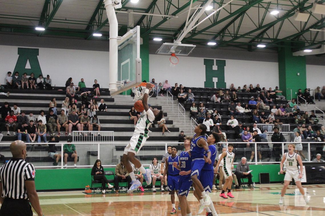 Azle hoops drop tight district games to Brewer Azle hoops drop tight district games to Brewer