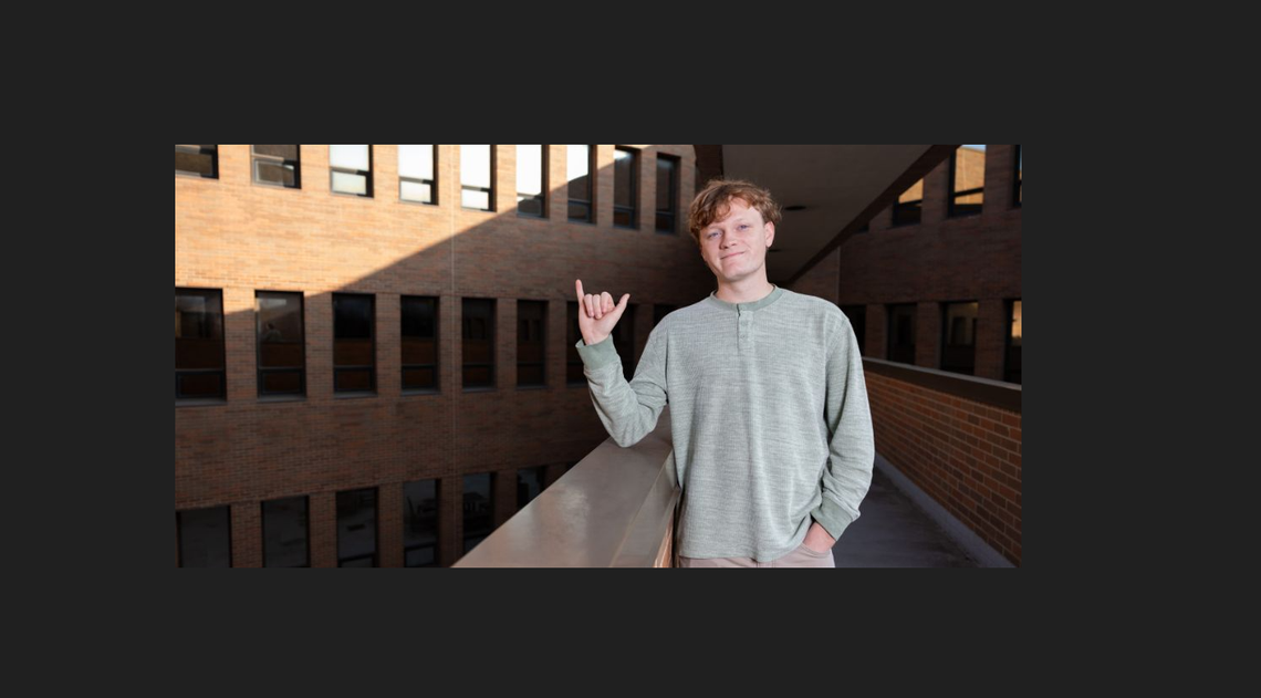 Azle native among first to graduate from UTA’s new data science program