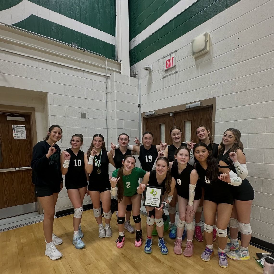 Azle sub-varsity volleyball impresses at 199 Showdown
