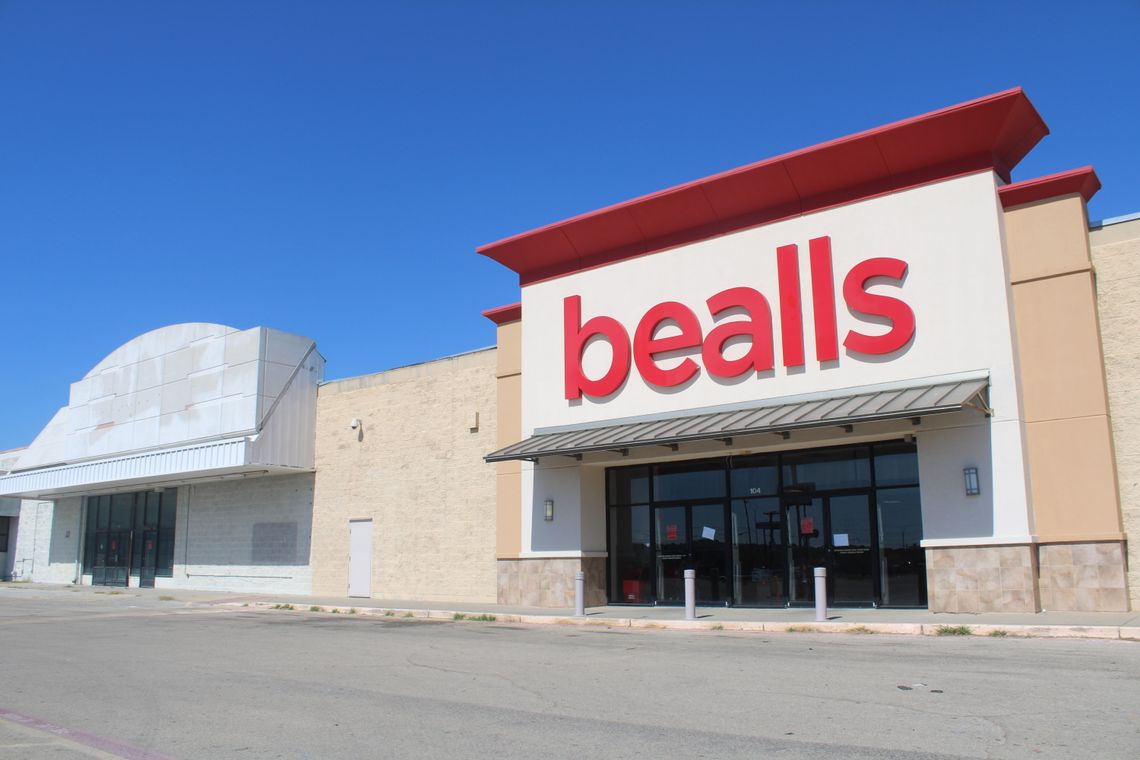 Bealls closes doors after Azle officials declare building unsafe