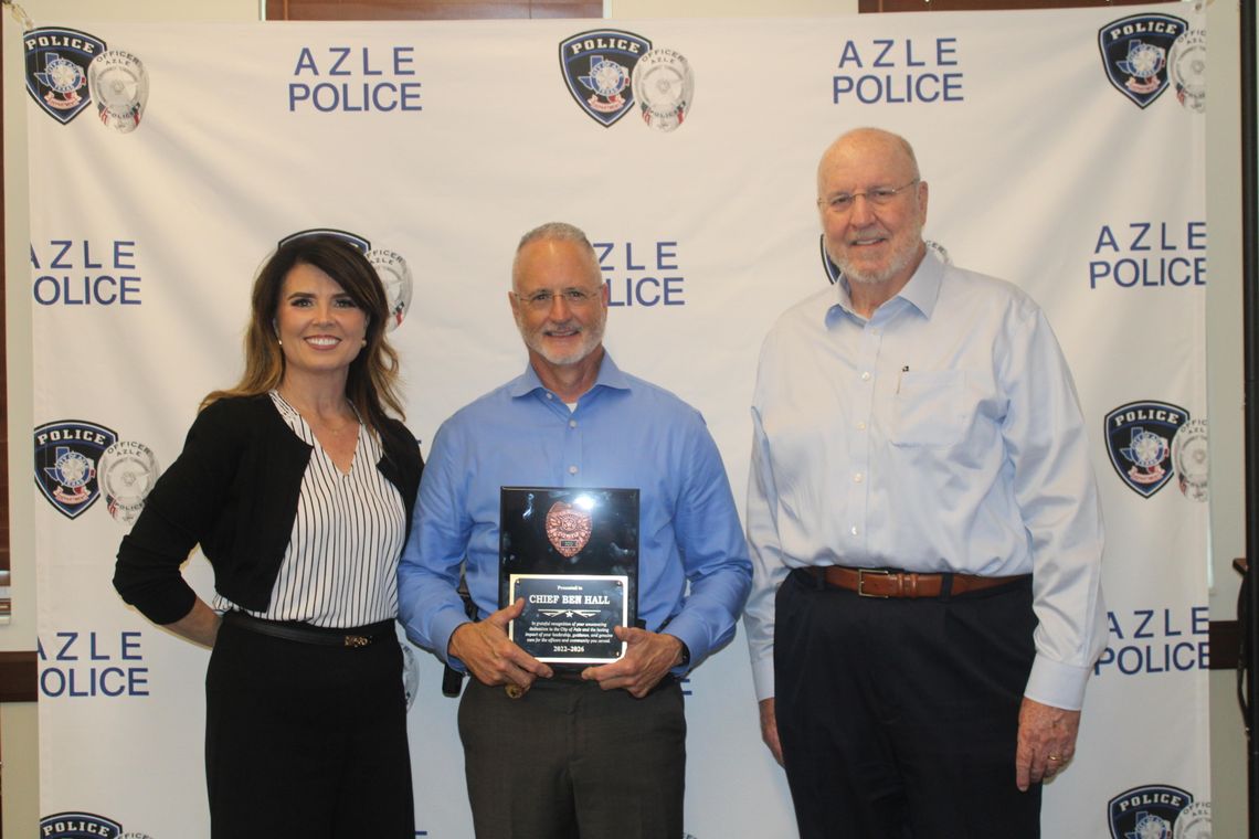 Chief, sergeant retire from Azle PD