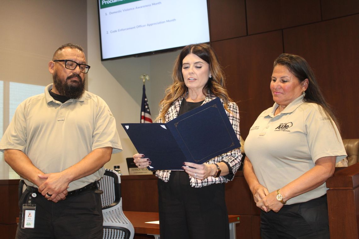 City honors 2 officers during Code Enforcement Officer Appreciation Month