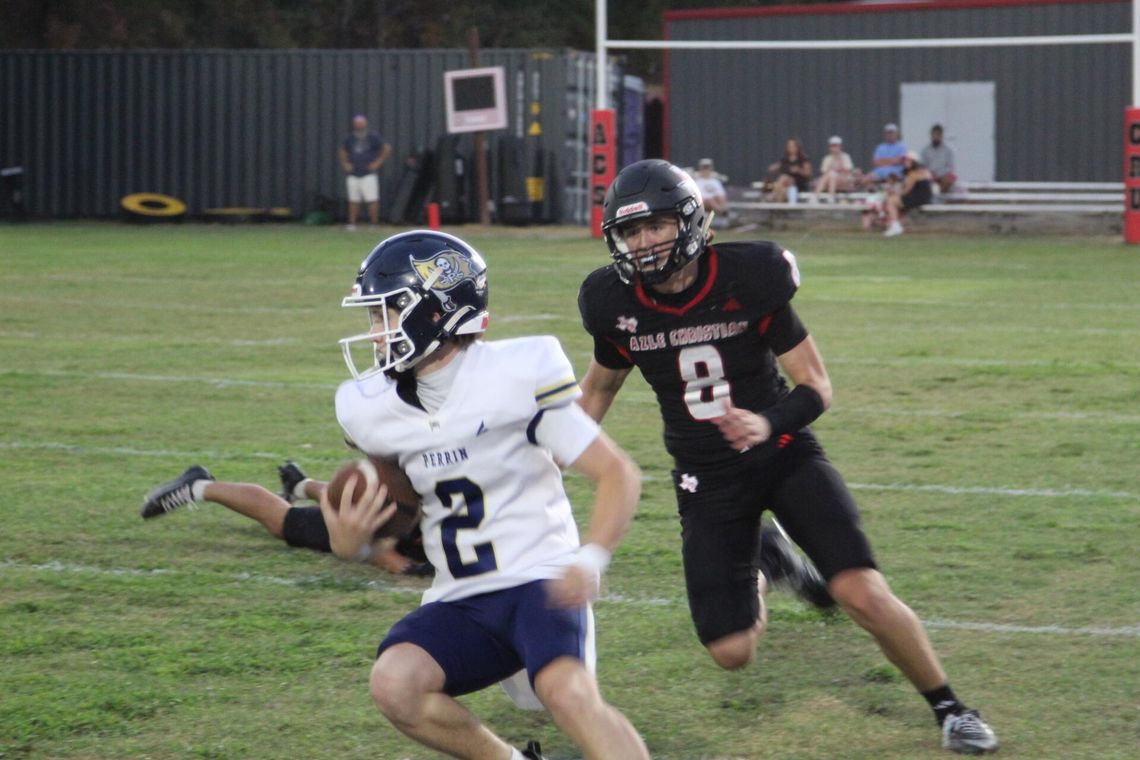 Crusaders roll past Perrin-Whitt, 46-0 Crusaders roll past Perrin-Whitt, 46-0