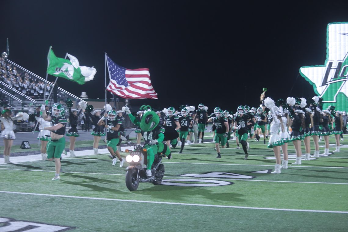 Hornets fall to Richland as season comes to close