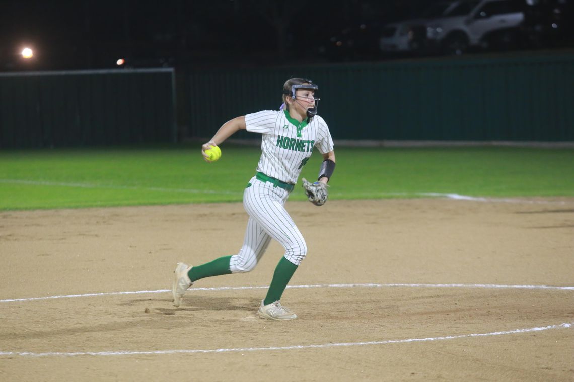 Kripner’s perfect night powers Lady Hornets past Chisholm Trail