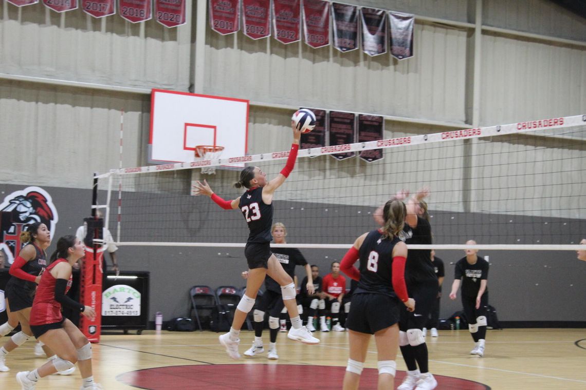 Lady Crusaders open season with home scrimmage Lady Crusaders open season with home scrimmage