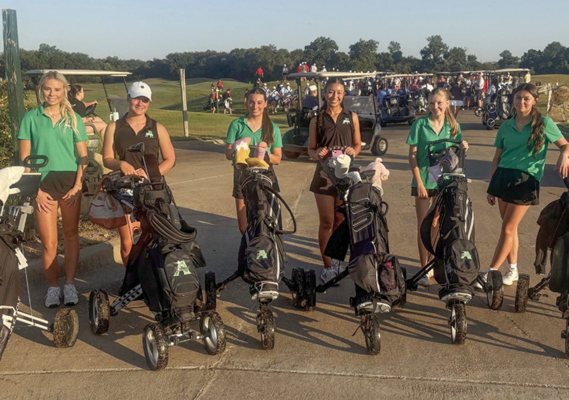 Lady Hornets open fall golf season at Dinosaur Classic
