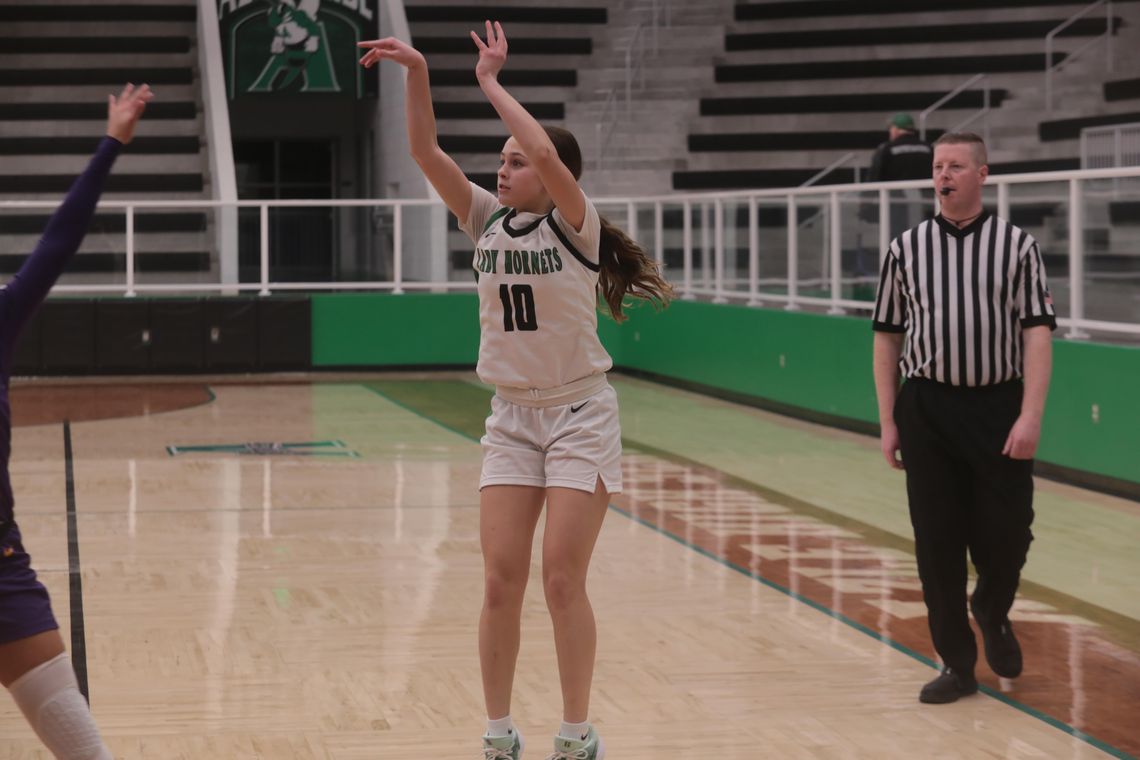 Lady Hornets tune up with Sanger Win, open district play at home