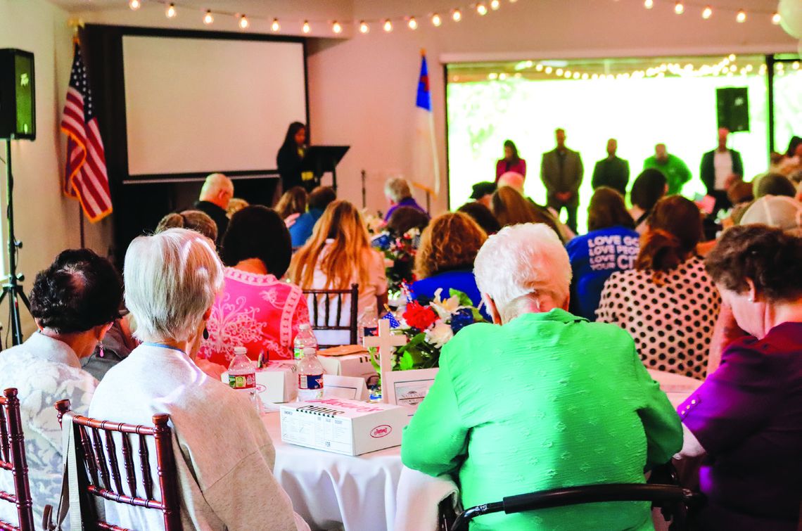 National Day of Prayer draws crowd to pray