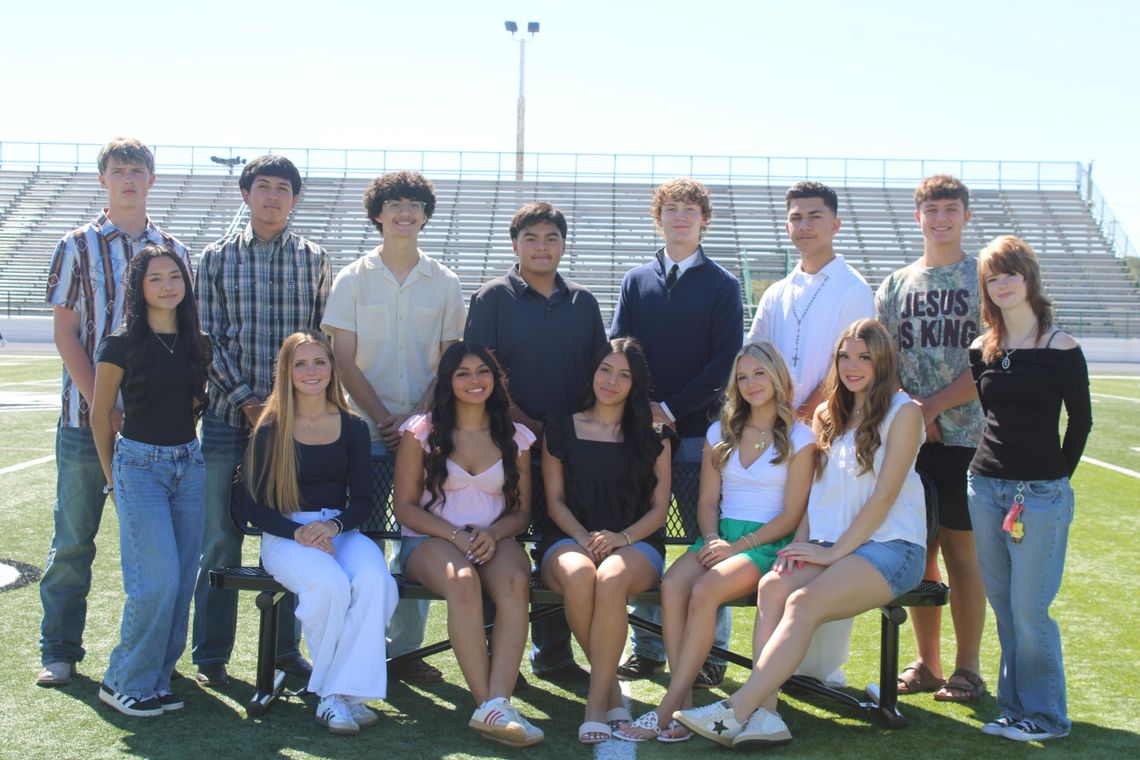 PHOTOS: Hornet royalty takes the field PHOTOS: Hornet royalty takes the field