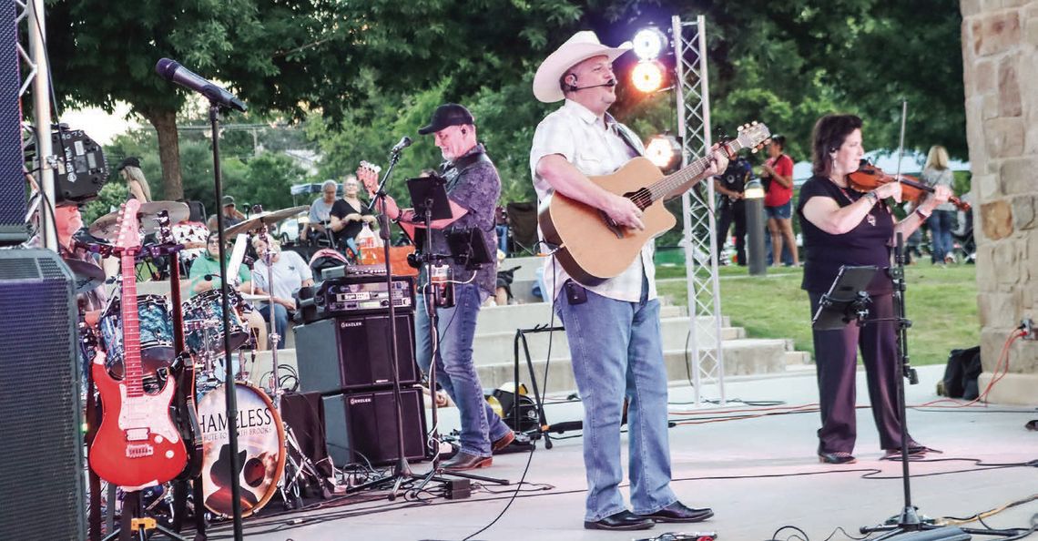 “Shameless” performance lights up Music in the Park